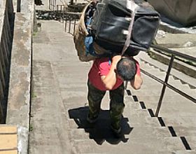 提供家庭袋子箱子上樓服務(wù)